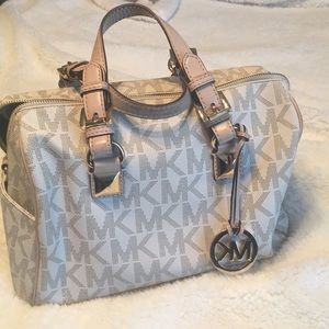 michael kors grayson convertible satchel medium